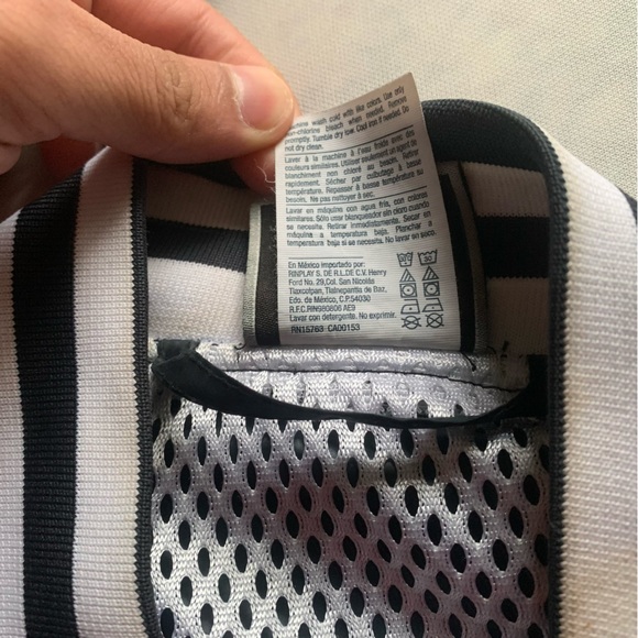 Champion Zip Up Jacket Medium Black&White Good
Condition - Picture 7 of 9